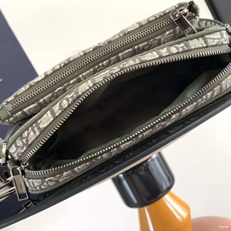 2406YA0187 Dio Bags 0731